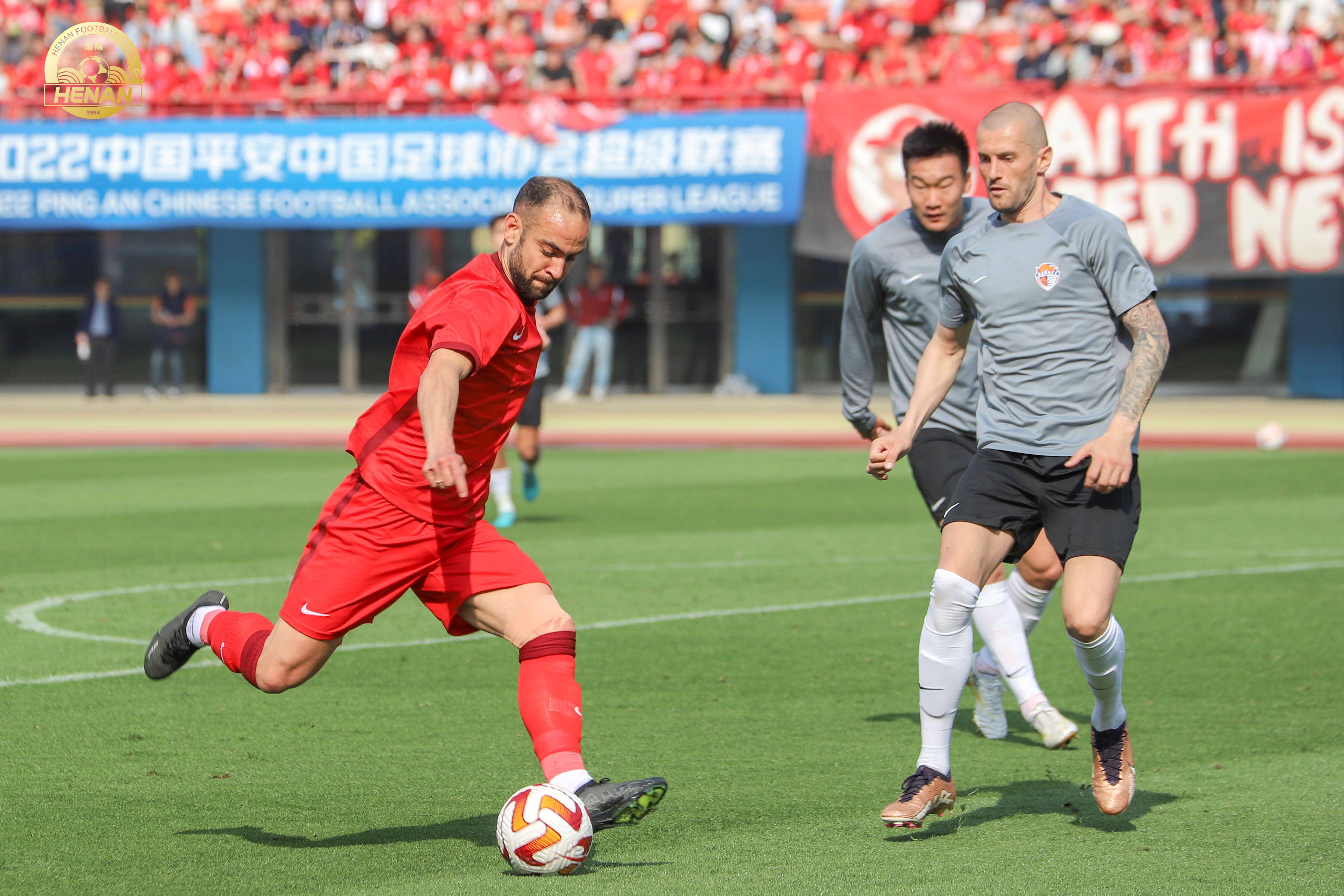 包含中超倒计时，皇家马德里今晨刷新队史纪录，细节引发关注，话题不断，轮换策略成焦点的词条-爱游戏平台首页